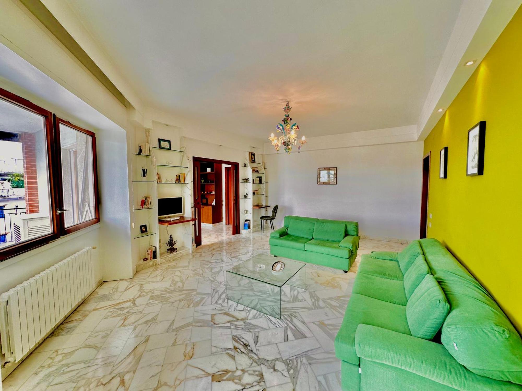 Roof And Sky Sorrento Center Suite Екстериор снимка